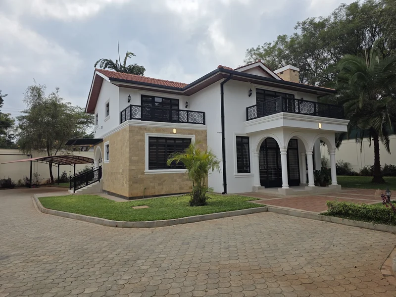 6 Bedroom House for Sale in Runda