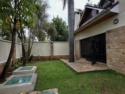 5-bedroom Townhouse for rent in Lavington, Nairobi