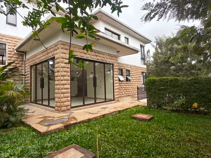 4-bedroom House for rent in Kiambu Road, Nairobi