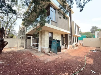 5-bedroom Townhouse for sale in Lavington, Nairobi