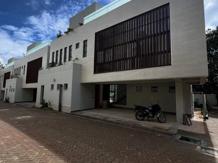 5-bedroom Townhouse for rent in Lavington, Nairobi