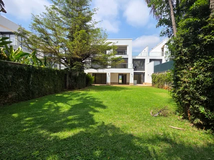 6-bedroom Villa for sale in Kyuna, Westlands