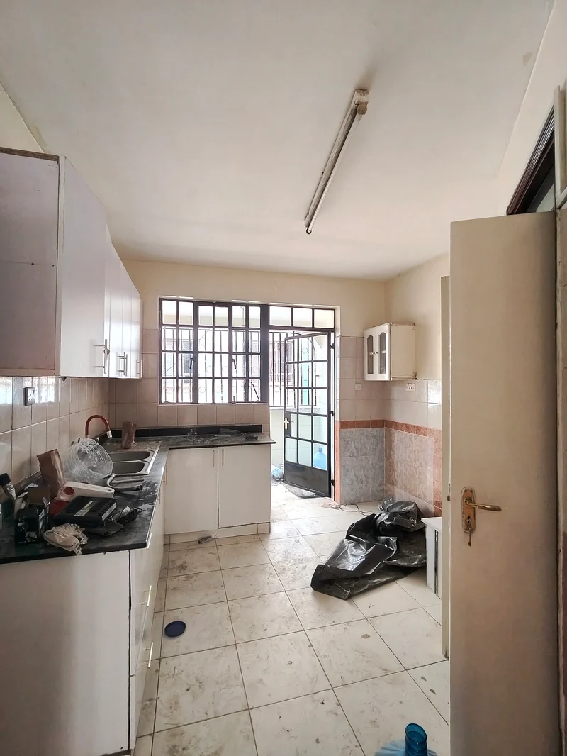 3-BEDROOM Apartment For Rent – Parklands