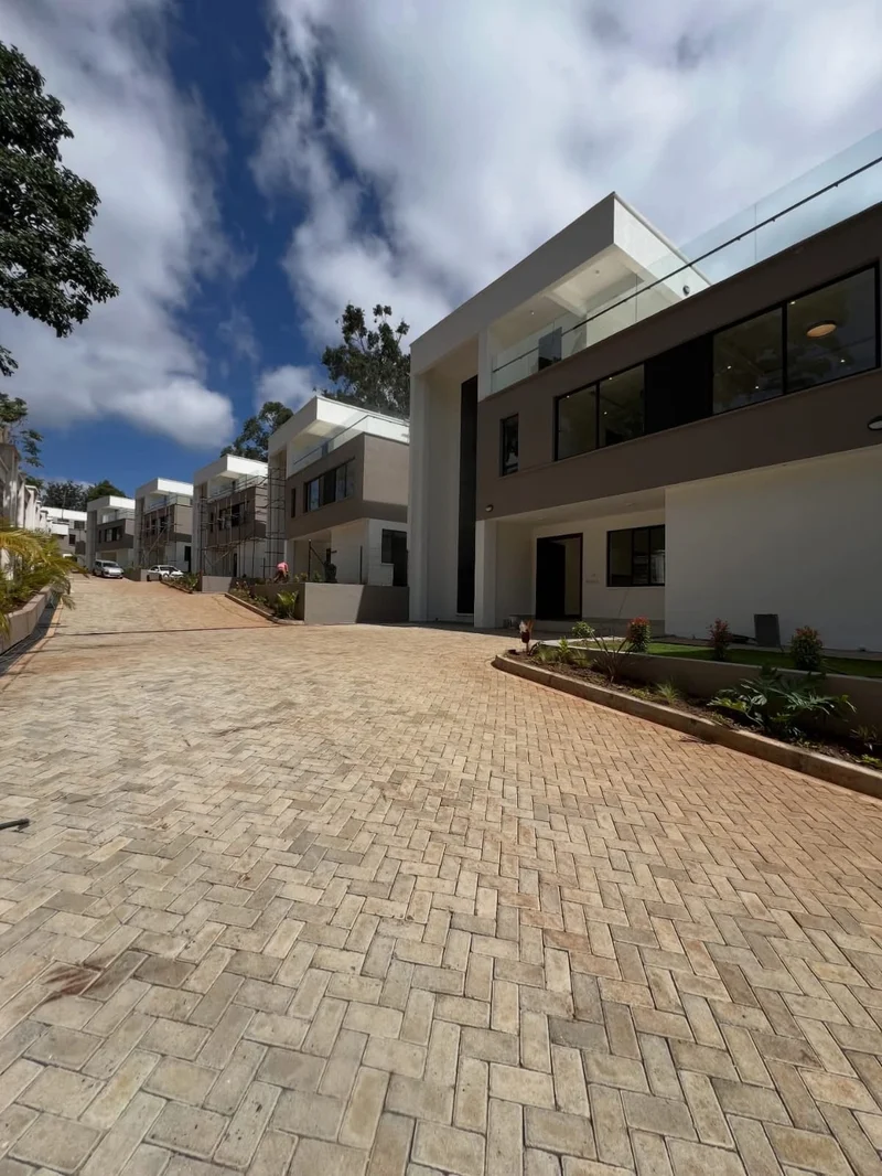 Exclusive 6 Bedroom Villas For Sale in Gated Community Kitisuru