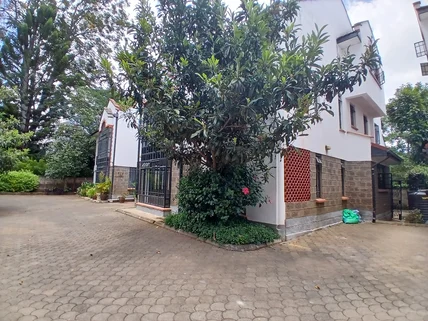 5-bedroom Townhouse for rent in Lavington, Nairobi