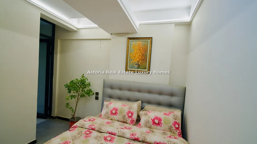 Thumbnail 12