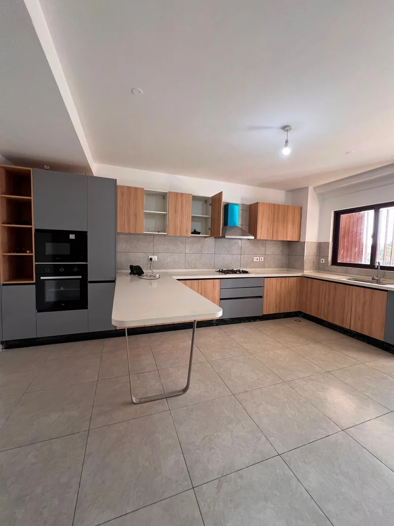 An Executive Spacious Three Bedroom Apartment To Let In Kileleshwa