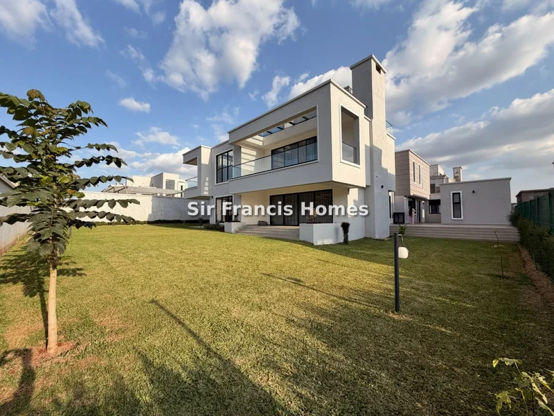 5-bedroom Villa for sale in Runda