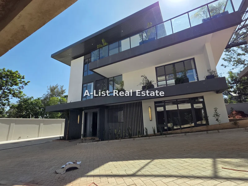 5-bedroom Villa for sale in Lavington