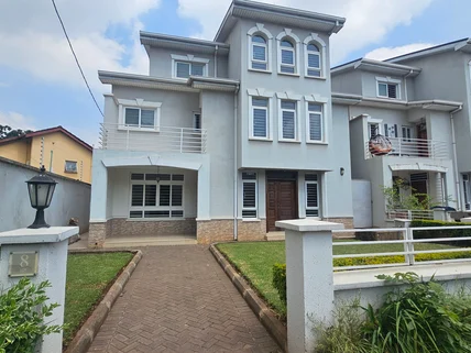 5-bedroom Villa for sale in Lavington, Nairobi