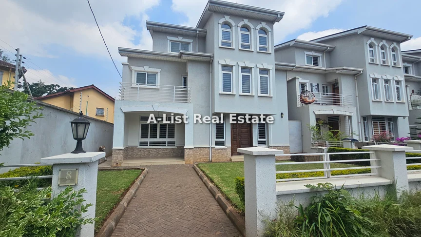 5-bedroom Villa for sale in Lavington