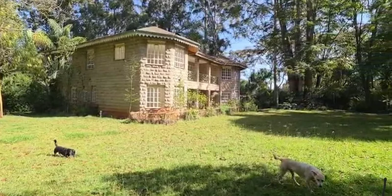 Prime 5 Bedroom House For Sale Sitting on 1.5 Acres