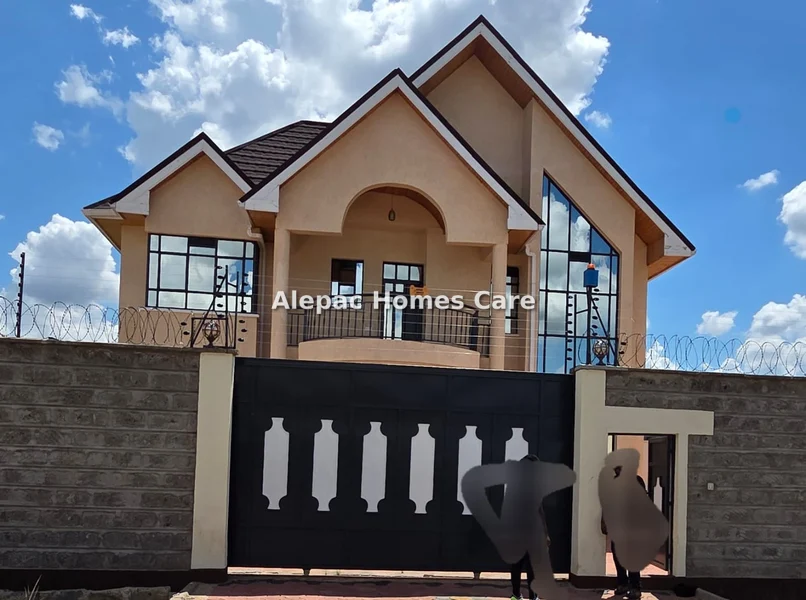 4-bedroom House for sale in Kamakis