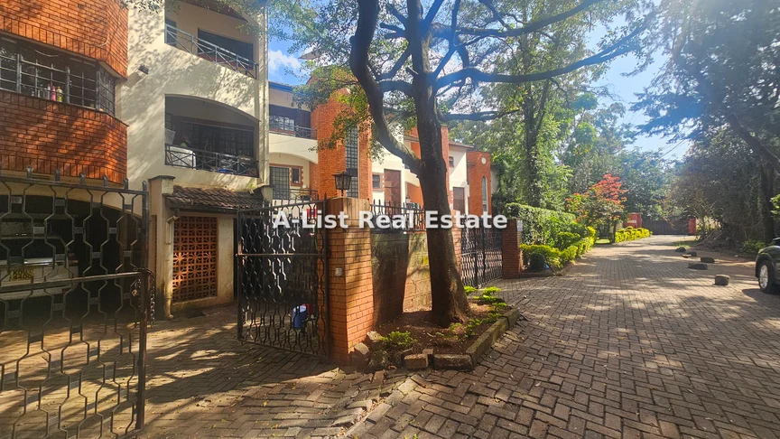 4-bedroom Villa for sale in Kilimani