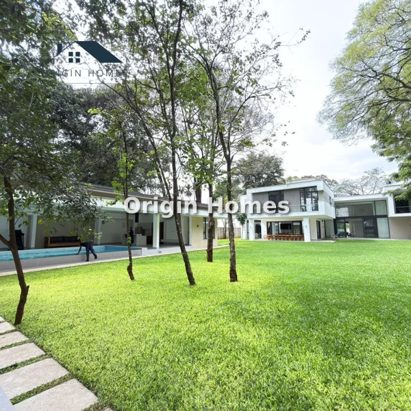 6-bedroom House for sale in Lavington