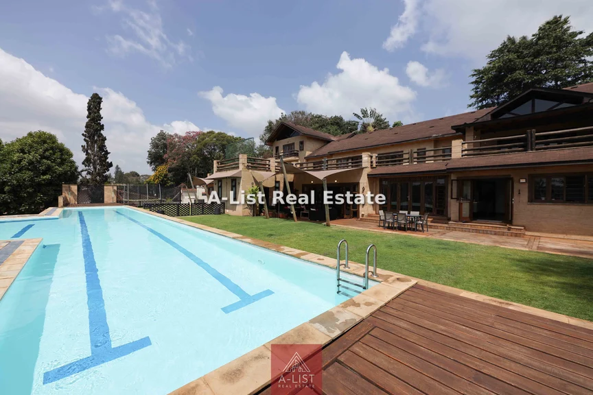 9-bedroom House for sale in Lavington