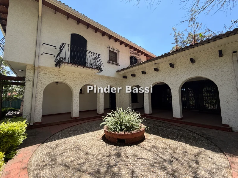 5-bedroom House for sale in Lavington
