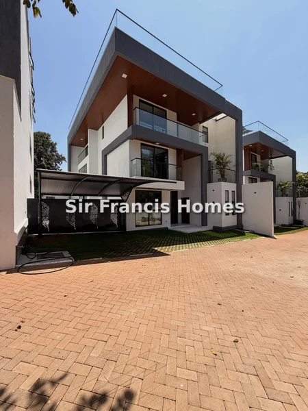5-bedroom Villa for sale in Lavington