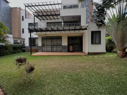 5-bedroom Townhouse for rent in Lavington, Nairobi