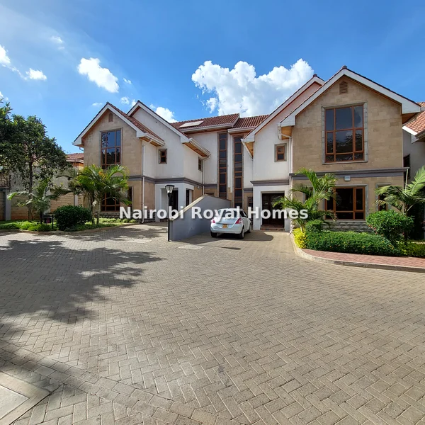 5-bedroom Townhouse for sale in Lavington