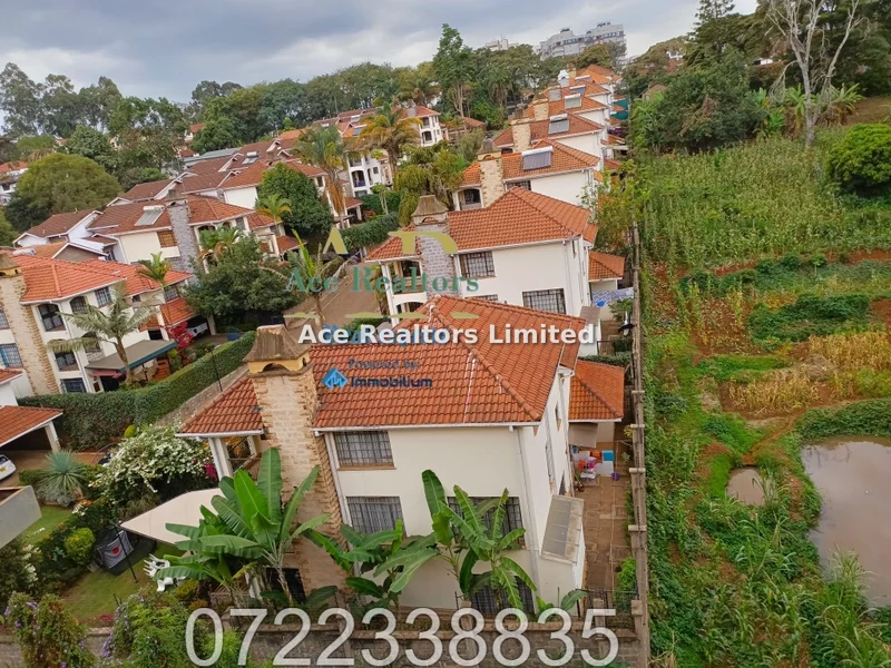 4-bedroom Townhouse for sale in Spring Valley