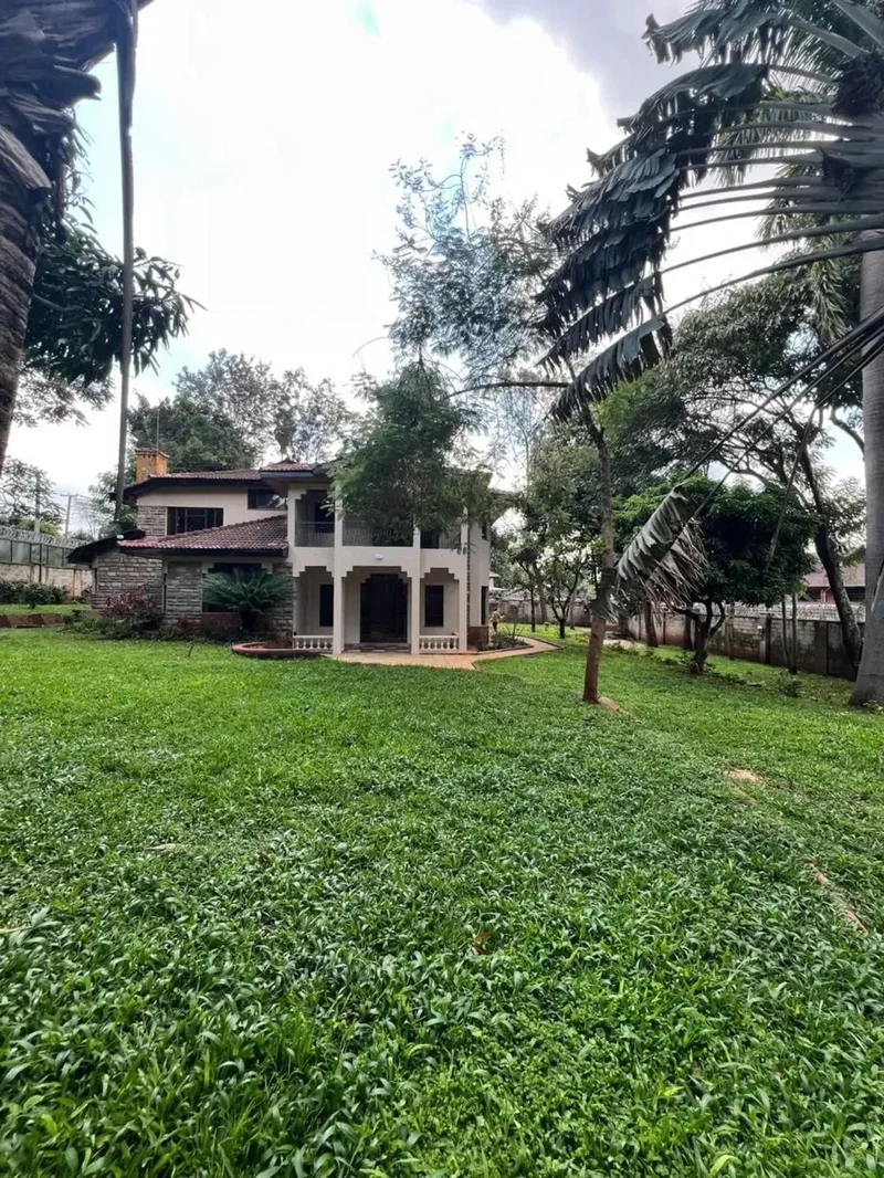 Elegant 5 Bedroom House For Sale in Runda