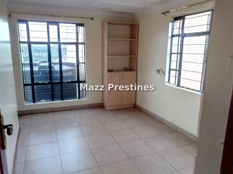 Office for rent in Garden Estate