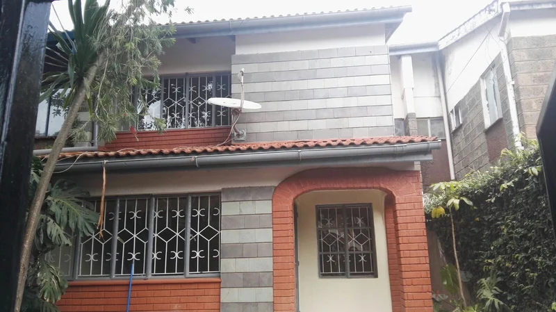 4 bedroom Maisonette in Lavington