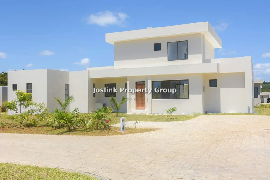 3-bedroom Townhouse for sale in Tudor