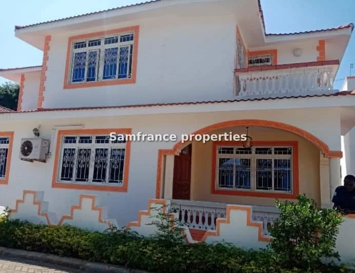 4-bedroom Townhouse for sale in Nyali Area