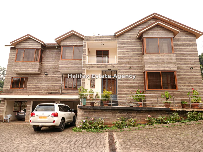 5-bedroom Townhouse for sale in Spring Valley