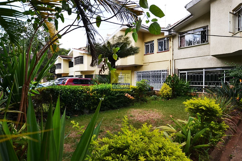 Elegant & Traditional 4 Bedroom Family Home With Private Garden On Rhapta Road For Sale