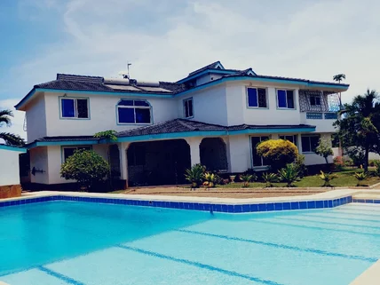 6-bedroom House for sale in Shanzu, Mombasa