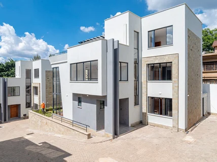 5-bedroom Townhouse for sale in Lavington, Nairobi