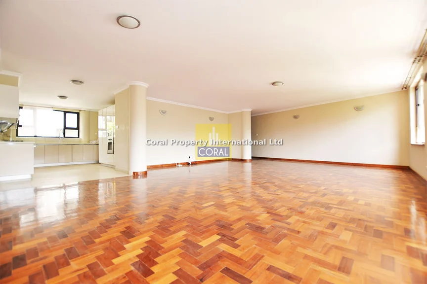 5-bedroom House for sale in Riverside