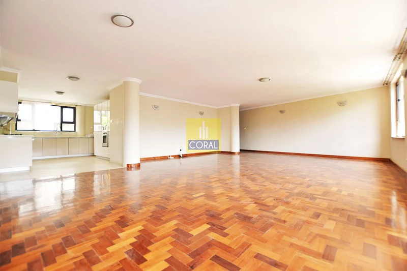 Luxurious 5 Bedroom Penthouse For Sale In Riverside