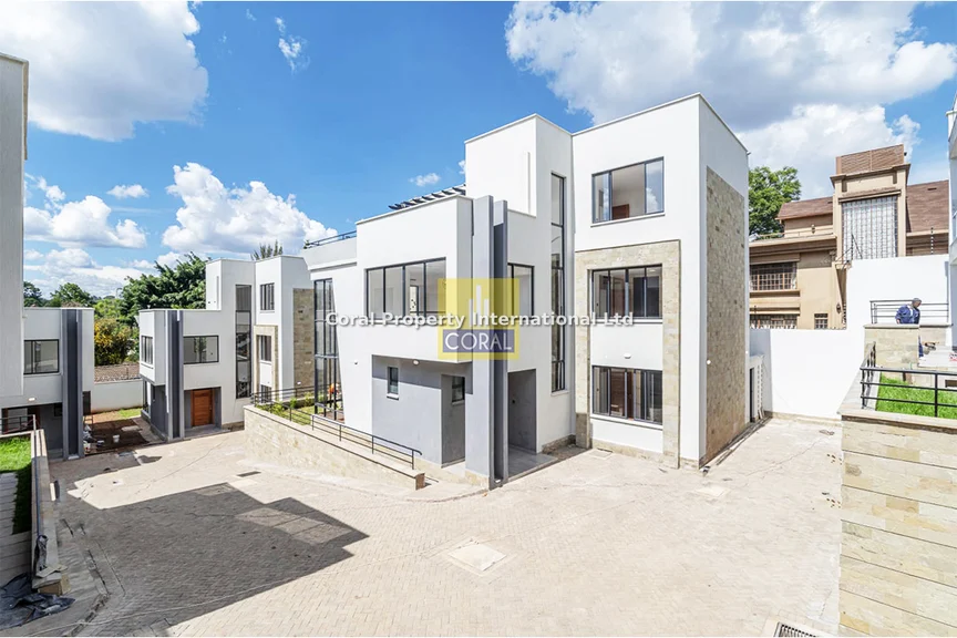 5-bedroom Villa for sale in Lavington
