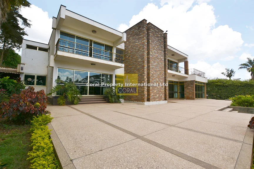 4-bedroom House for sale in Lavington