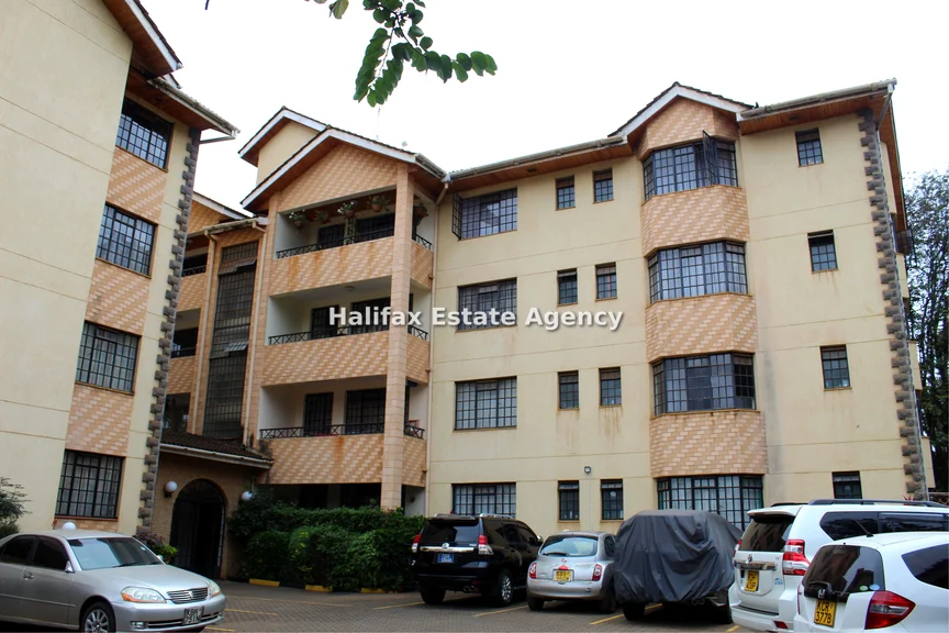 4-bedroom Apartment for sale in Brookside
