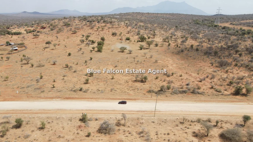 Land for sale in Namanga