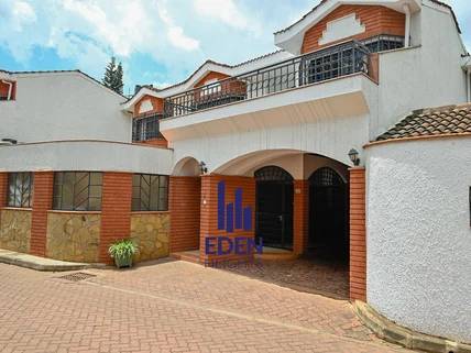 5-bedroom Townhouse for sale in Lavington, Nairobi