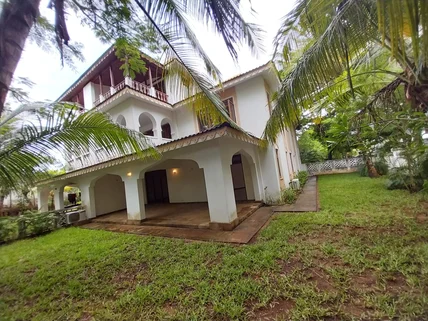4-bedroom Townhouse for sale in Nyali Area, Nyali