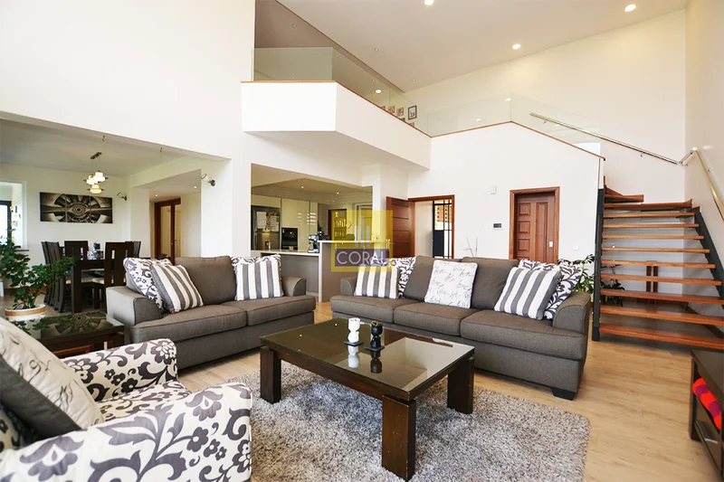 Stunning 4 bedroom Duplex Penthouse is For Sale in a UN approved compound in Parklands
