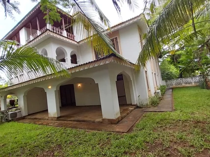 4-bedroom Townhouse for rent in Nyali Area, Nyali