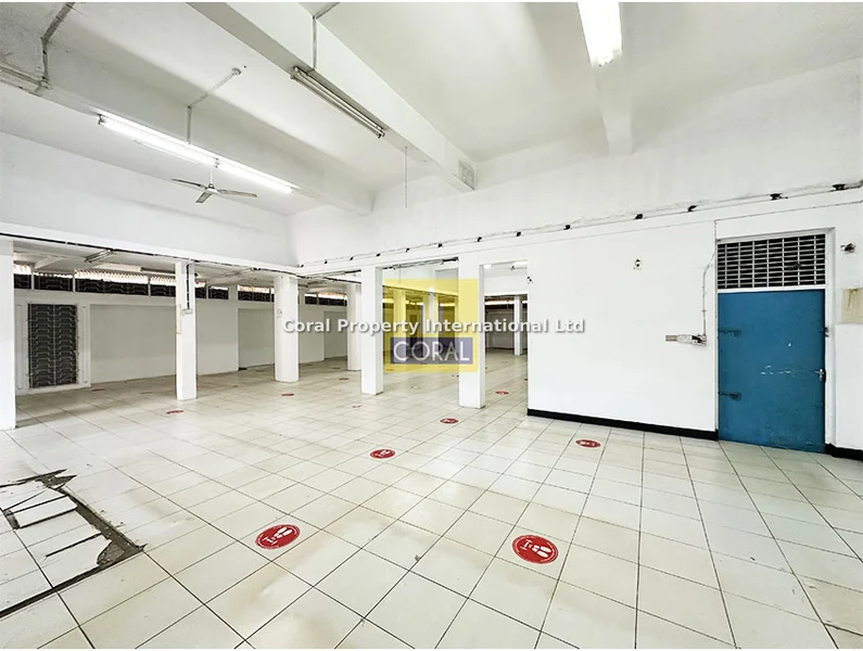 Shop for rent in Lavington