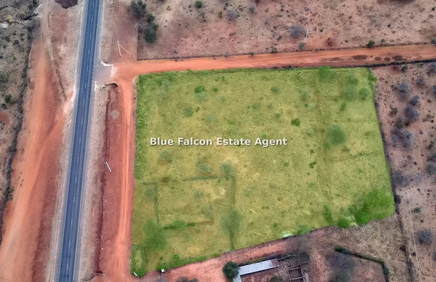 Land for sale in Namanga