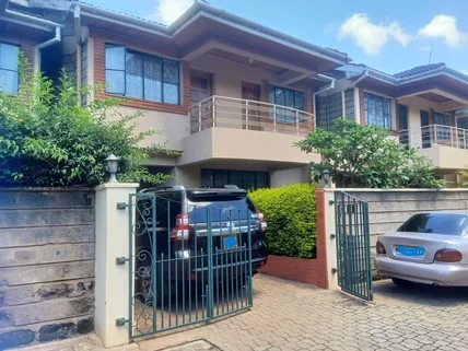 5-bedroom Townhouse for sale in Lavington, Nairobi