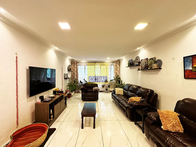 4-bedroom Apartment Available For Sale in Parklands