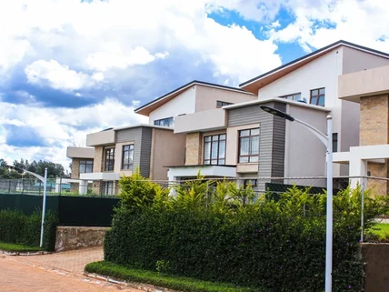 4-bedroom Villa for sale in Kiambu Road, Nairobi