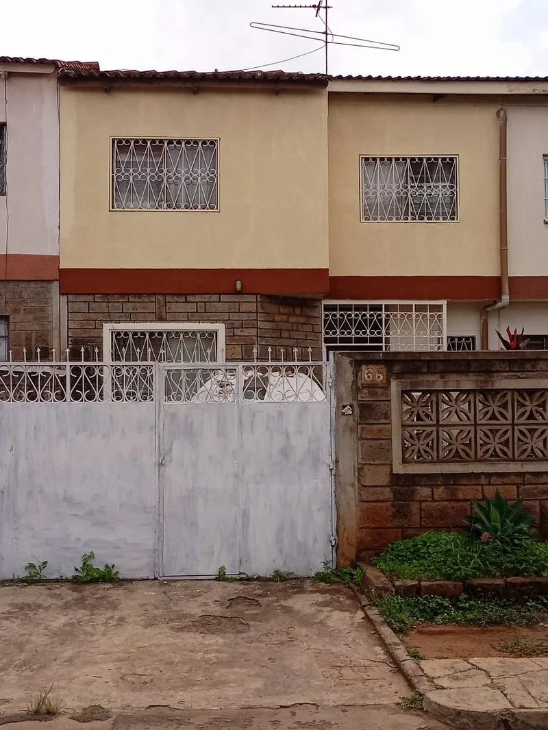 Lovely 4 BR House plus Dsq in Langata